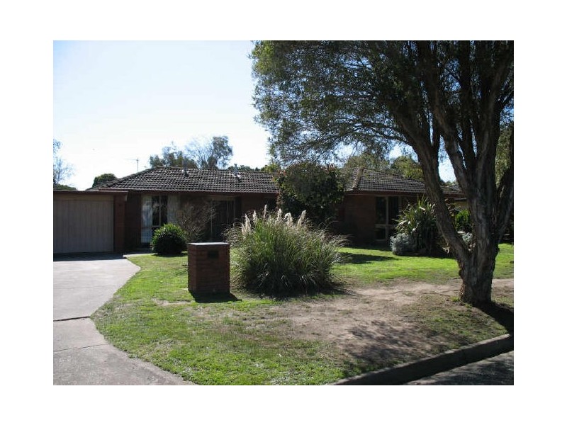 3 Phillip Crescent, Sale VIC 3850