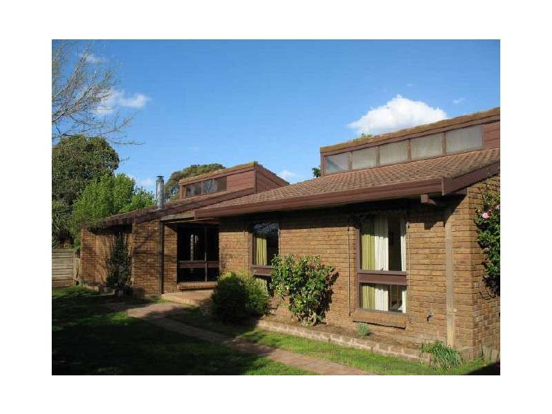 7 Frances Court, Sale VIC 3850