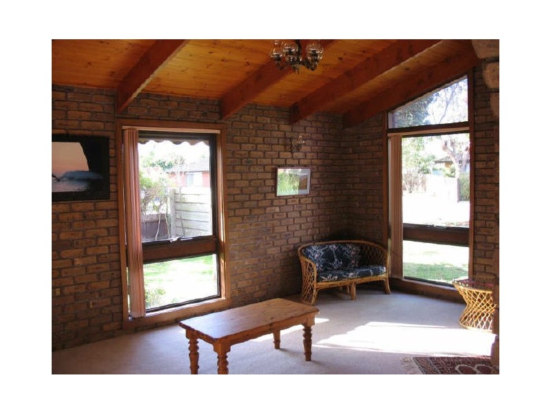 7 Frances Court, Sale VIC 3850