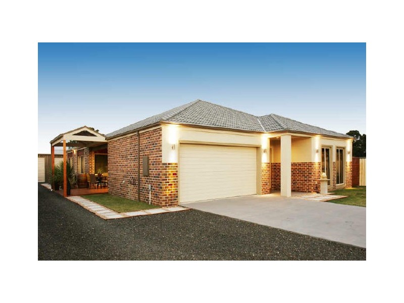 4 Gilchrist Court, Stratford VIC 3862