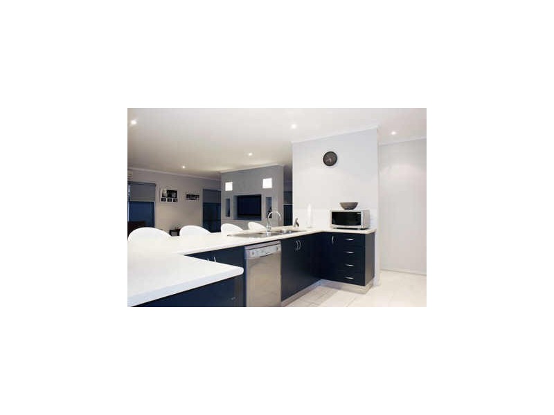 4 Gilchrist Court, Stratford VIC 3862