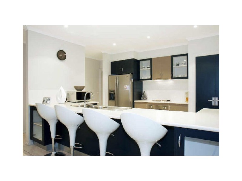 4 Gilchrist Court, Stratford VIC 3862
