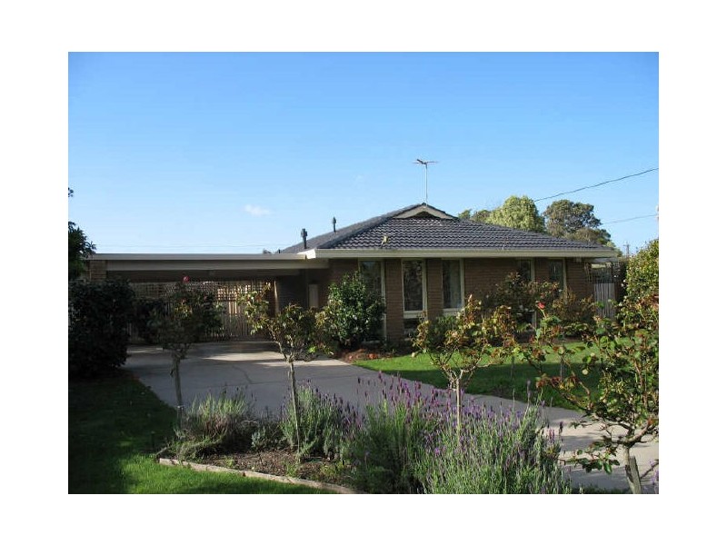 1 Elgata Court, Sale VIC 3850