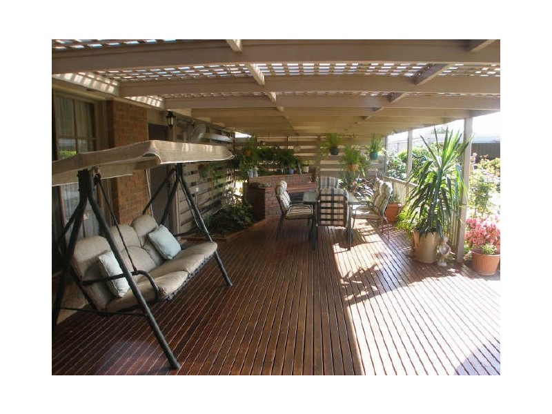 6 Davis Street, Stratford VIC 3862