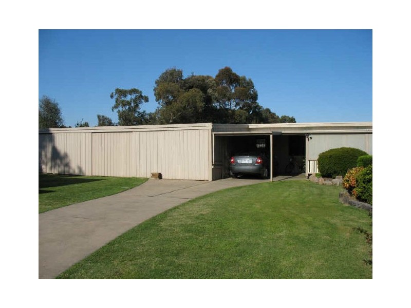 6 Davis Street, Stratford VIC 3862