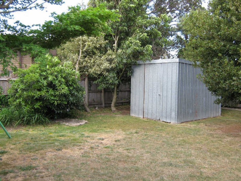 11 Sandra Court, Sale VIC 3850