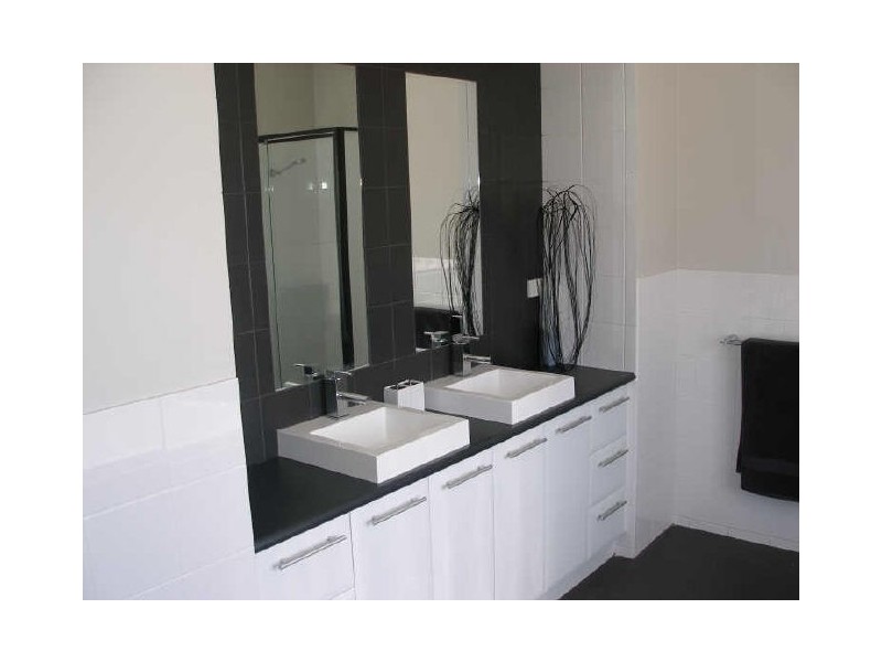 12 Redbank Road, Stratford VIC 3862