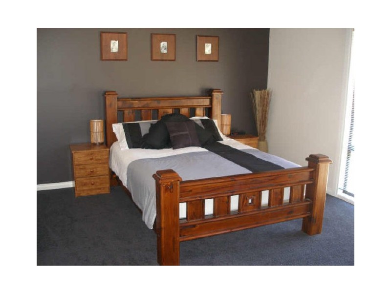 12 Redbank Road, Stratford VIC 3862