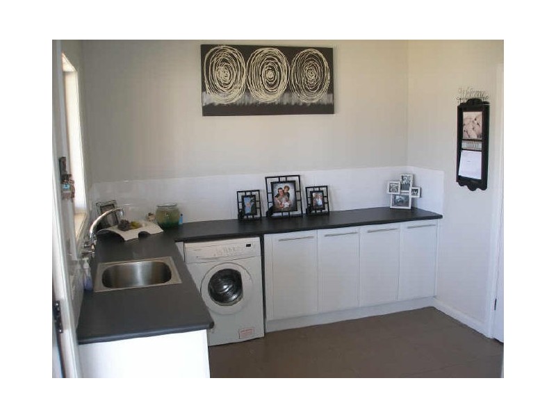 12 Redbank Road, Stratford VIC 3862