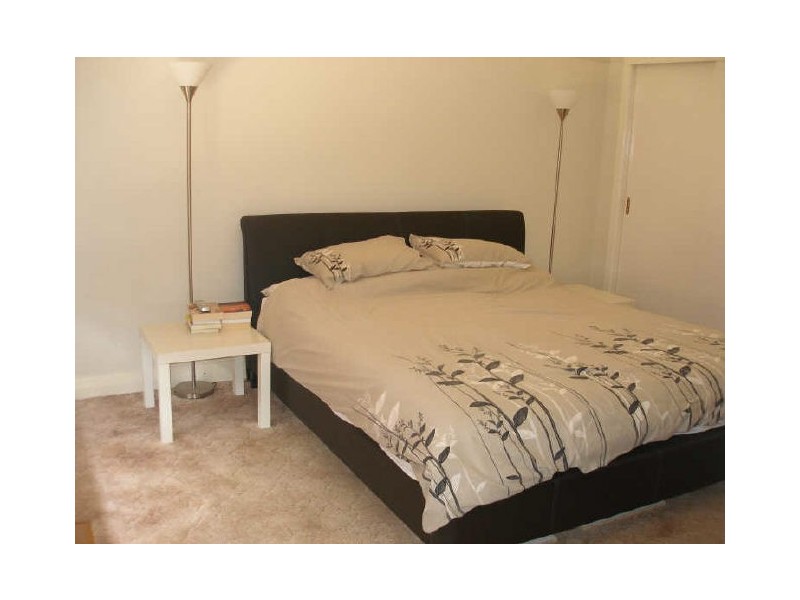 8 Picton Court, Sale VIC 3850