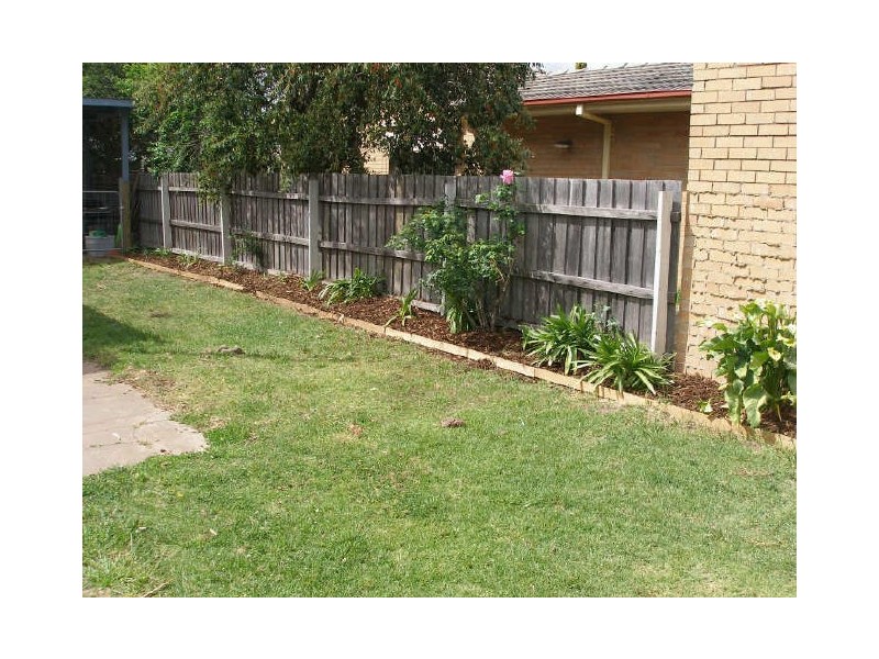 8 Picton Court, Sale VIC 3850