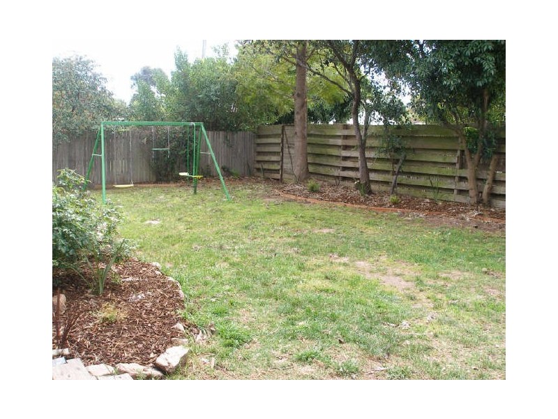 8 Picton Court, Sale VIC 3850