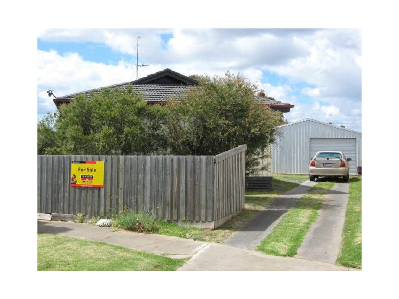 9 Rotary Court, Sale VIC 3850