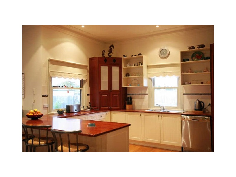 83 Cemetery Road, Sale VIC 3850