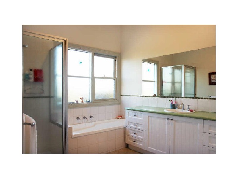 83 Cemetery Road, Sale VIC 3850