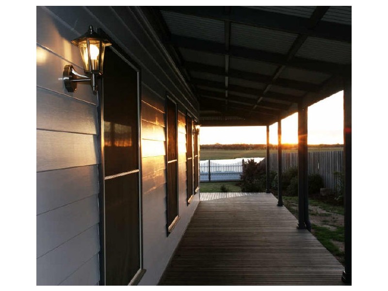 83 Cemetery Road, Sale VIC 3850