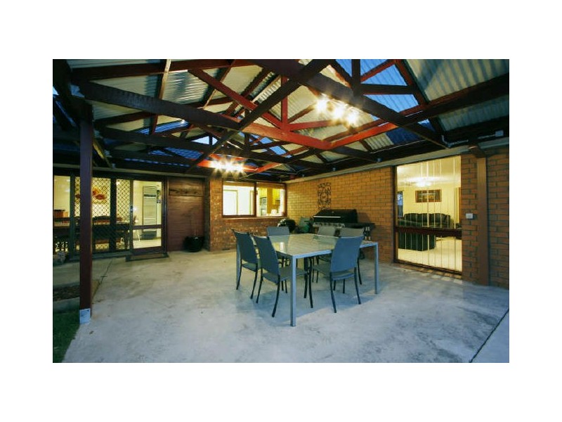 5 Victoria Close, Sale VIC 3850