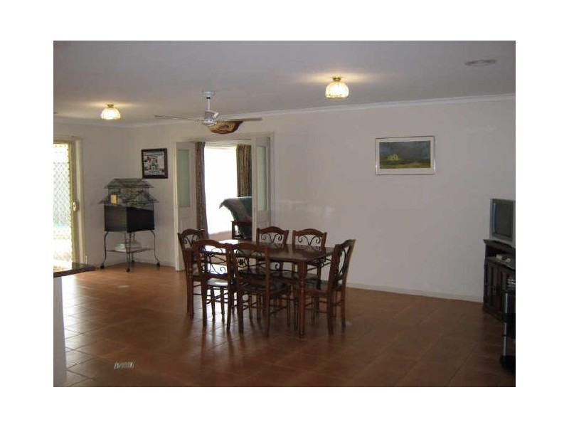 18 Janice Way, Sale VIC 3850
