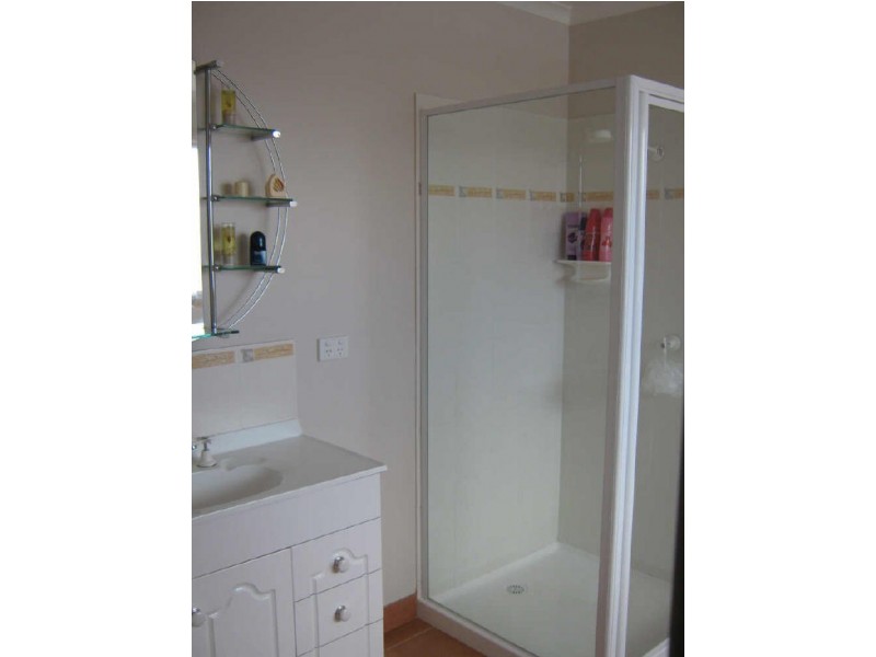 18 Janice Way, Sale VIC 3850