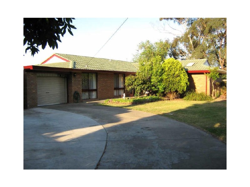 31 Valentine Crescent, Sale VIC 3850