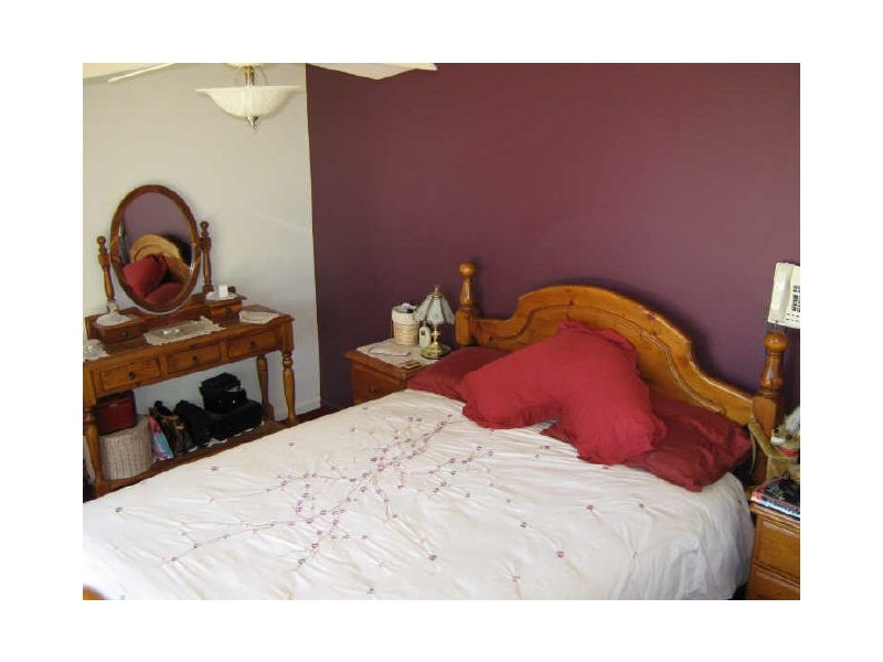 31 Valentine Crescent, Sale VIC 3850