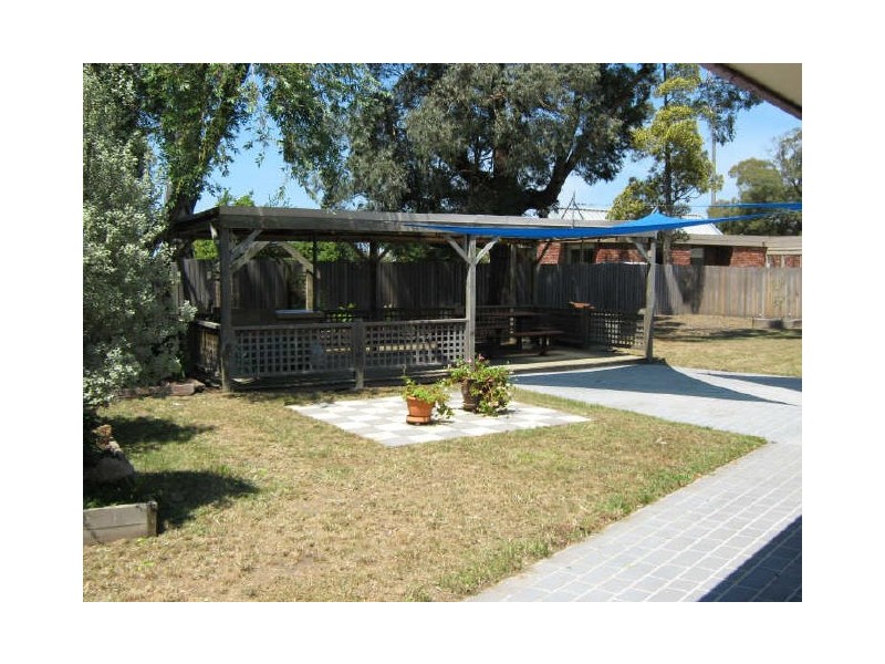 31 Valentine Crescent, Sale VIC 3850