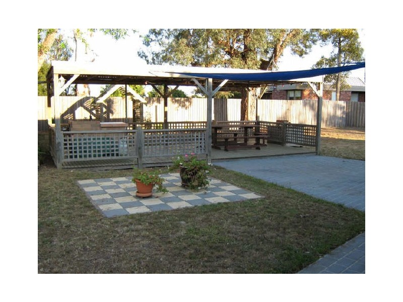 31 Valentine Crescent, Sale VIC 3850