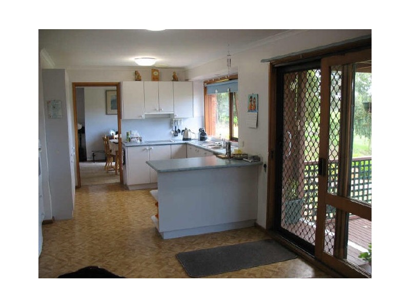 12 Brennans Road, Longford VIC 3851