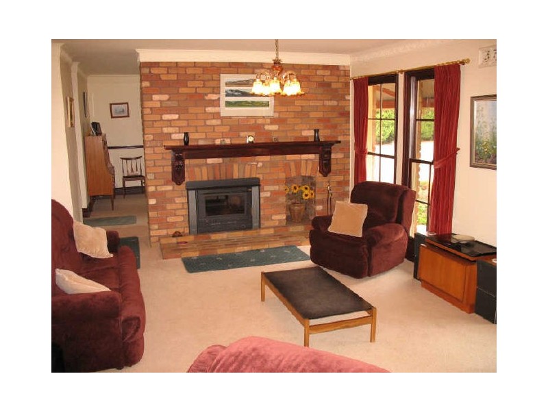 33 Boundary Creek Road, Longford VIC 3851