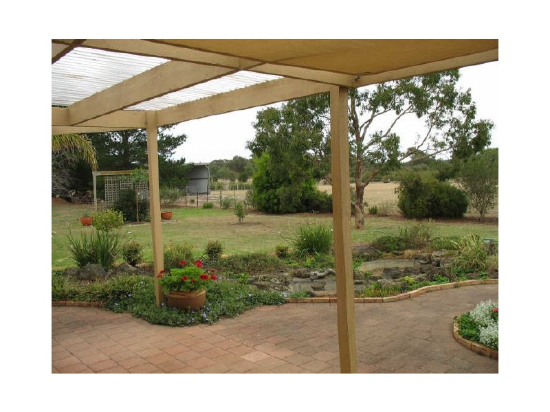 33 Boundary Creek Road, Longford VIC 3851