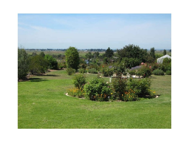 14 Thompson Street, Stratford VIC 3862