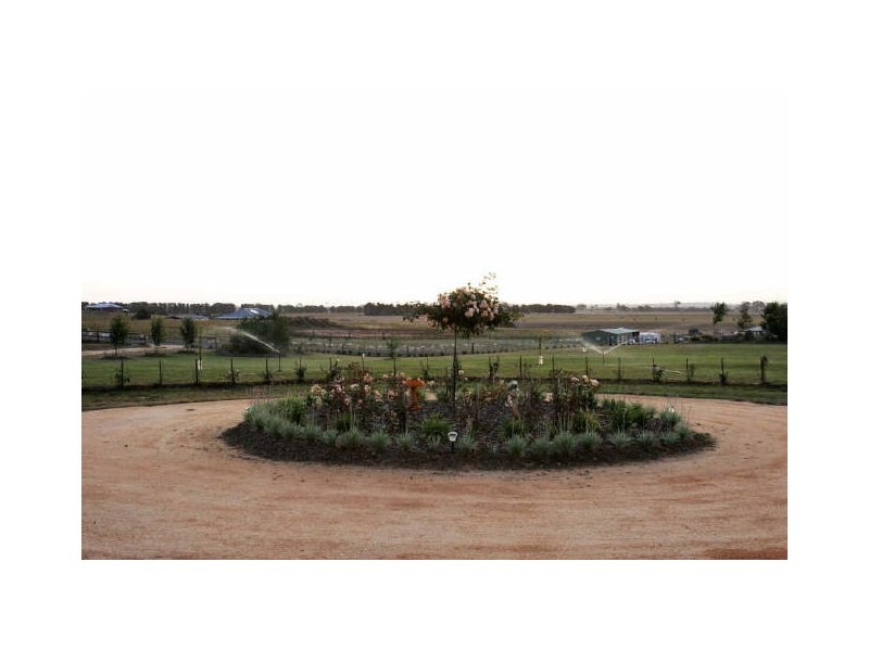 58 Cardice Drive, Stratford VIC 3862