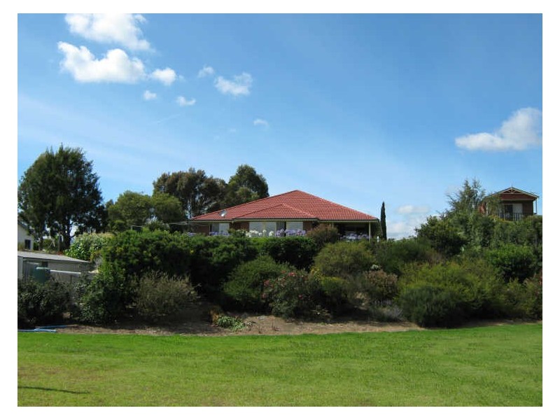 14 Finegan Court, Sale VIC 3850