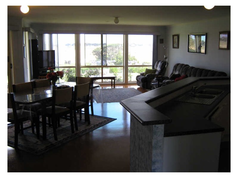 14 Finegan Court, Sale VIC 3850