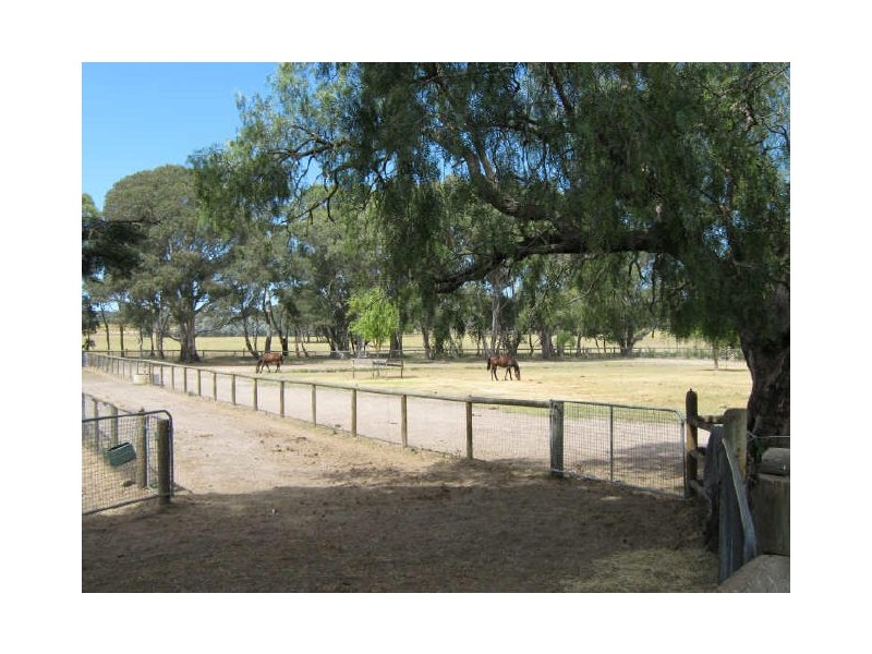6471 South Gippsland Highway, Longford VIC 3851