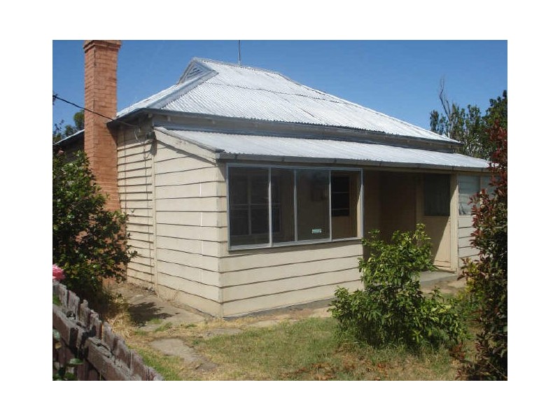 2 Vaughan Street, Stratford VIC 3862