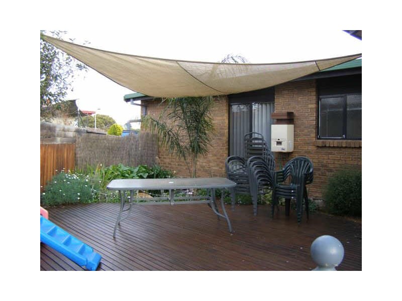 18 Ellen Way, Sale VIC 3850