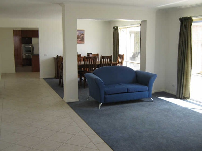 30 Avonlea Estate Road, Stratford VIC 3862