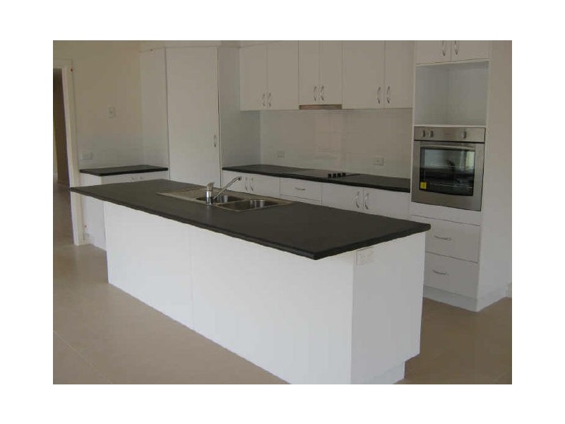 6 Neilson Court, Stratford VIC 3862