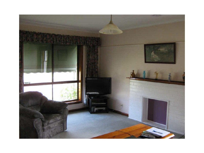 24 Howard Street, Sale VIC 3850