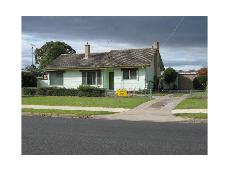 64 McFarlane Street, Stratford VIC 3862