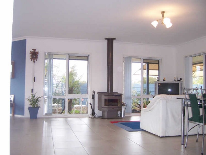 11 Galway Drive, Stratford VIC 3862