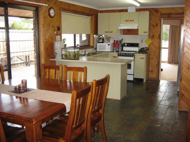 14 Briagolong Road, Stratford VIC 3862