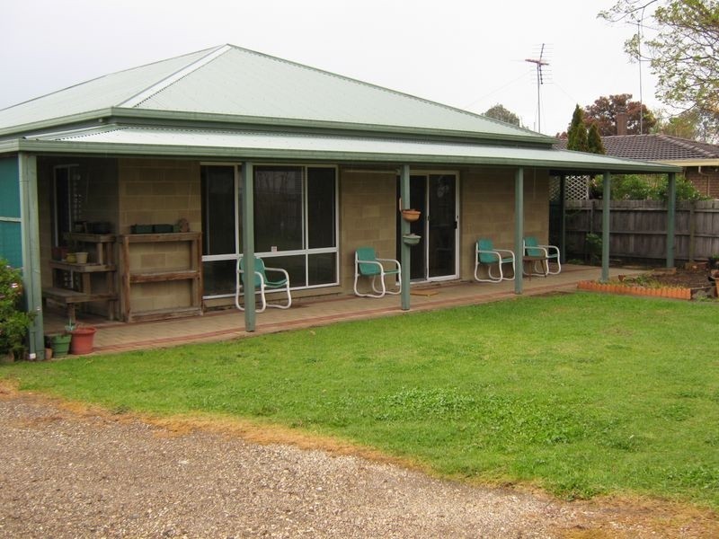 5 Raymond Street, Stratford VIC 3862