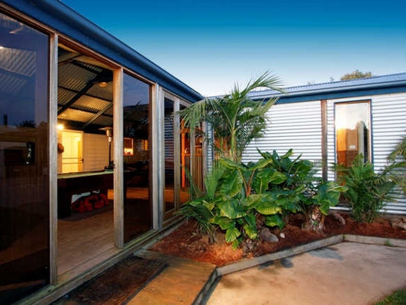 6 Hobson Street, Stratford VIC 3862