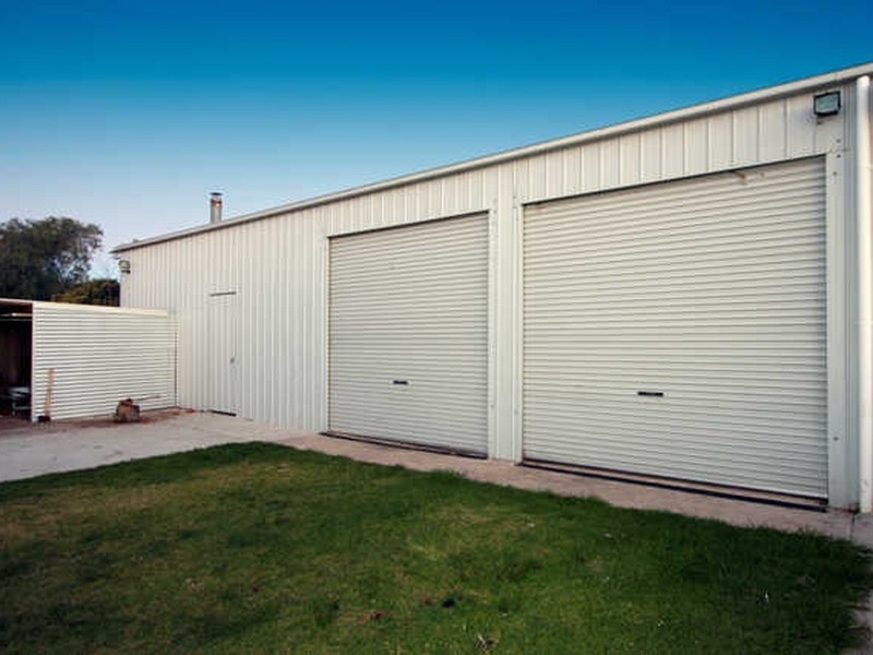 6 Hobson Street, Stratford VIC 3862
