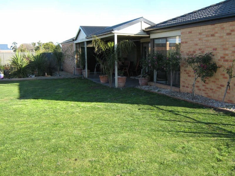 34 Krista Court, Sale VIC 3850