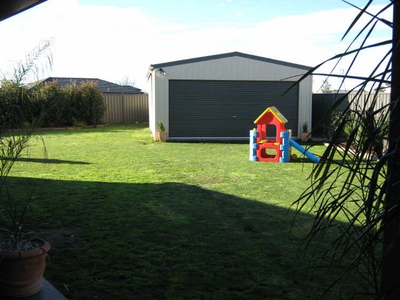 34 Krista Court, Sale VIC 3850