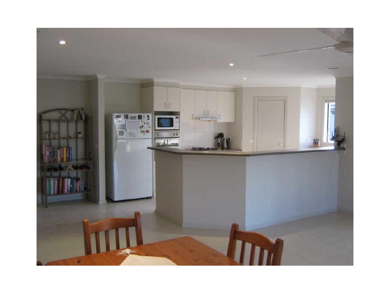 32 Krista Court, Sale VIC 3850