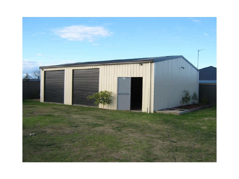 32 Krista Court, Sale VIC 3850